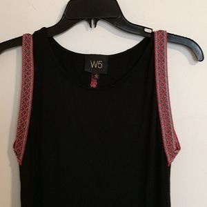 W5 sleeveless tank top size small